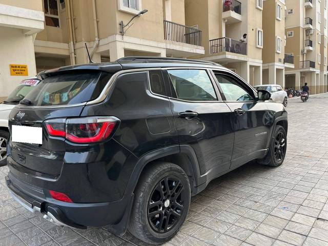 https://images10.gaadi.com/usedcar_image/4576199/original/processed_0ca1f08c11967a193dcfb73f0c3ccee3.jpg?imwidth=6401
