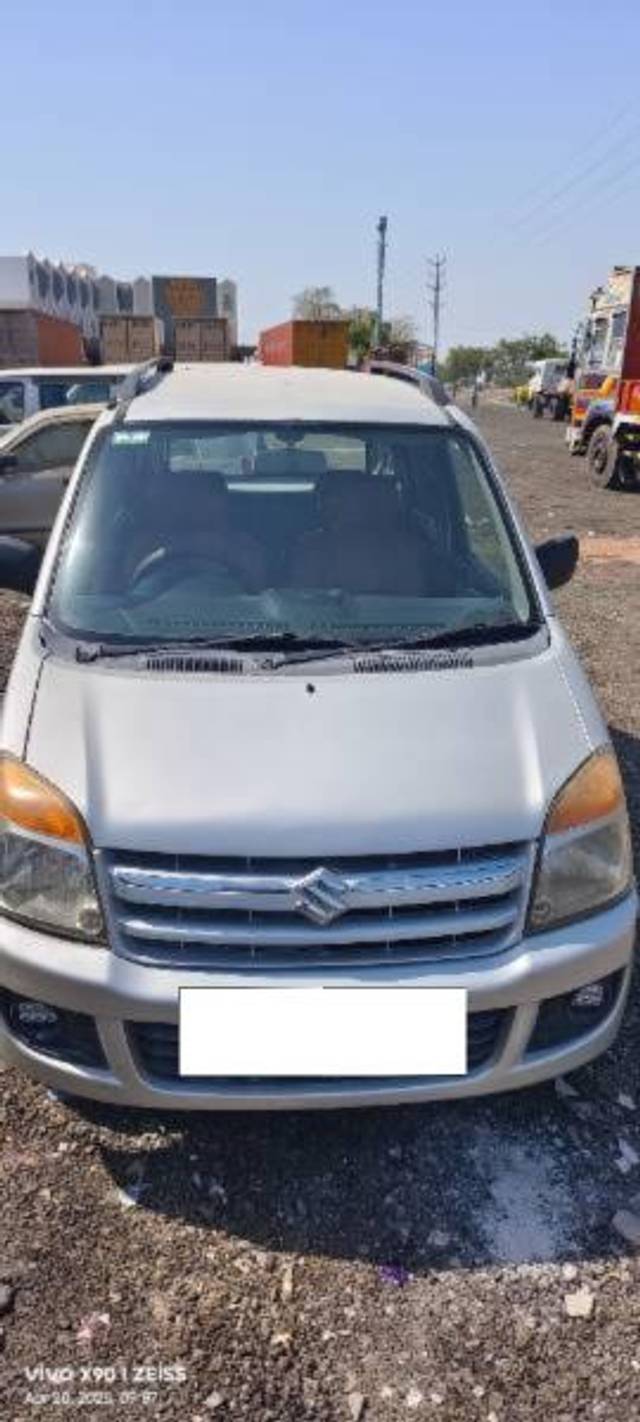 https://images10.gaadi.com/usedcar_image/4576247/original/processed_cf611299-617e-4a0c-805f-42002a40f465.jpg?imwidth=6400
