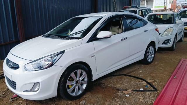 https://images10.gaadi.com/usedcar_image/4576251/original/processed_c7f171e7-8158-4a6b-9417-d999222da3c9.jpg?imwidth=6400