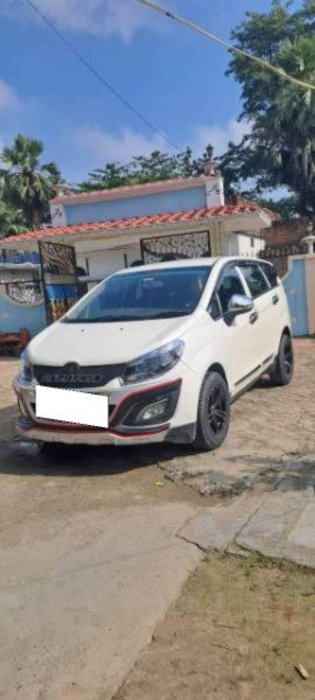 https://images10.gaadi.com/usedcar_image/4576280/original/processed_1ab9c698-2f74-4d40-9e29-41a7d549405e.jpg?imwidth=6400