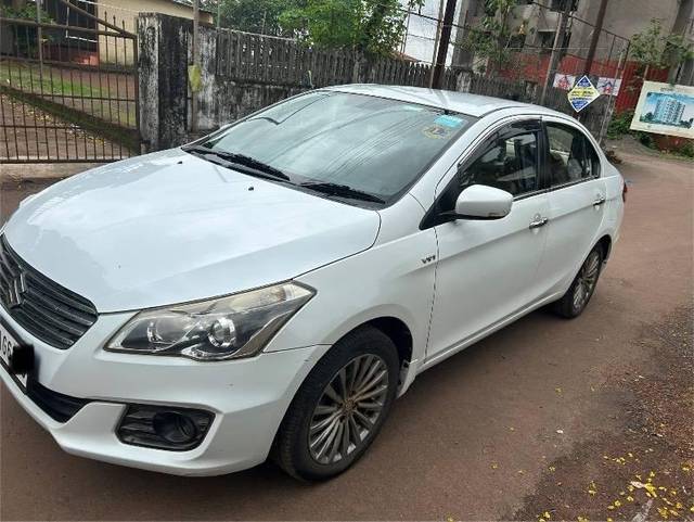 https://images10.gaadi.com/usedcar_image/4576345/original/processed_b49c876e-2d2a-41c0-9de7-f667bb9629ed.jpeg?imwidth=6400
