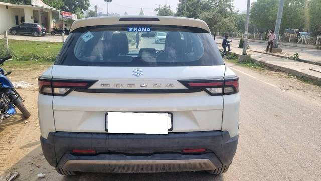 https://images10.gaadi.com/usedcar_image/4576353/original/processed_24269ac9-966b-4e3f-85dc-9bbb396b5fb7.jpg?imwidth=6401