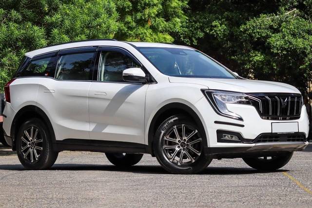 https://images10.gaadi.com/usedcar_image/4576361/original/processed_368b16bf-7eb0-458e-b7a8-f7ddfc1b46c3.jpg?imwidth=6400