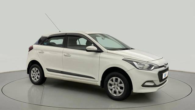 https://images10.gaadi.com/usedcar_image/4576364/original/fb4cf64112615e9ad79fc7b6dfbf2734.jpg?imwidth=6400