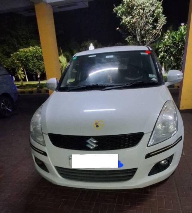 https://images10.gaadi.com/usedcar_image/4576371/original/processed_1dc771e7-ad5d-4d82-b753-7fc0a03b4301.jpg?imwidth=6402