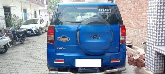 https://images10.gaadi.com/usedcar_image/4576411/original/processed_0d046668-95e4-422a-b700-5a1e52ccc4ab.jpg?imwidth=6401