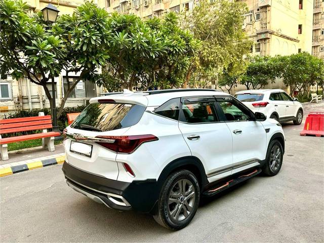 https://images10.gaadi.com/usedcar_image/4576438/original/processed_c148d1e063e245a87a6b5b1bf0cf5498.jpg?imwidth=6402