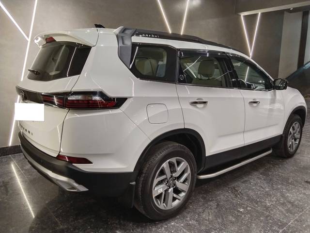 https://images10.gaadi.com/usedcar_image/4576467/original/processed_d8868540635fead5df9efd4705146f1b.jpg?imwidth=6402