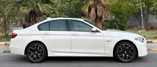 https://images10.gaadi.com/usedcar_image/4576504/original/e591ad2f9f42704dca2e5761b6ec1dfd.jpeg?imwidth=6401