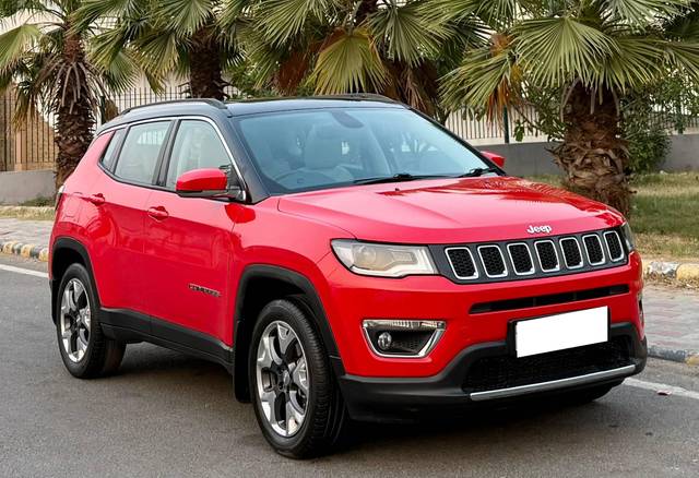 https://images10.gaadi.com/usedcar_image/4576506/original/processed_b36cdaeac748e53a63b9b94e43ec4ffa.jpeg?imwidth=6400