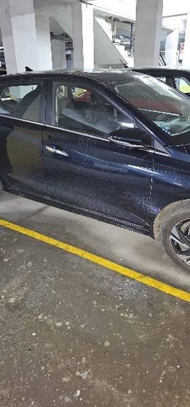 https://images10.gaadi.com/usedcar_image/4576520/original/processed_e5ac08e6-952b-41fa-b973-0dfec488d7a9.jpeg?imwidth=6401