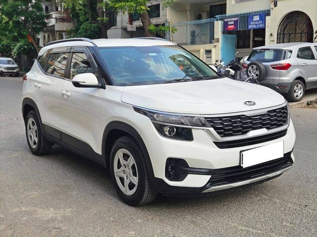 https://images10.gaadi.com/usedcar_image/4576532/original/processed_3045dd60c2b57115872e6d2d37b40535.jpg?imwidth=6400