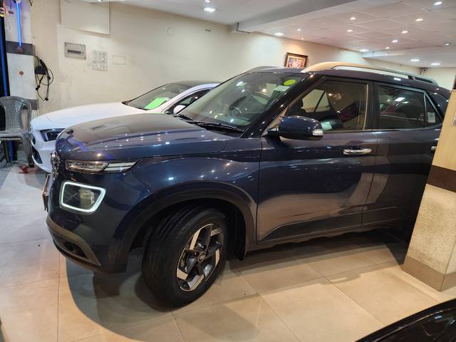 https://images10.gaadi.com/usedcar_image/4576544/original/d2a2504df97d87044457fdd65425837f.jpg?imwidth=6402
