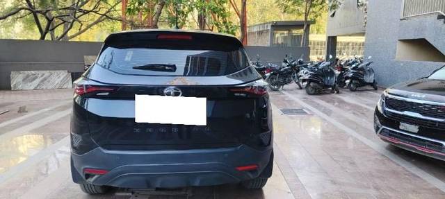 https://images10.gaadi.com/usedcar_image/4576546/original/processed_8a9de829-baaa-40ba-8cab-12eb9bd8d1aa.jpeg?imwidth=6402