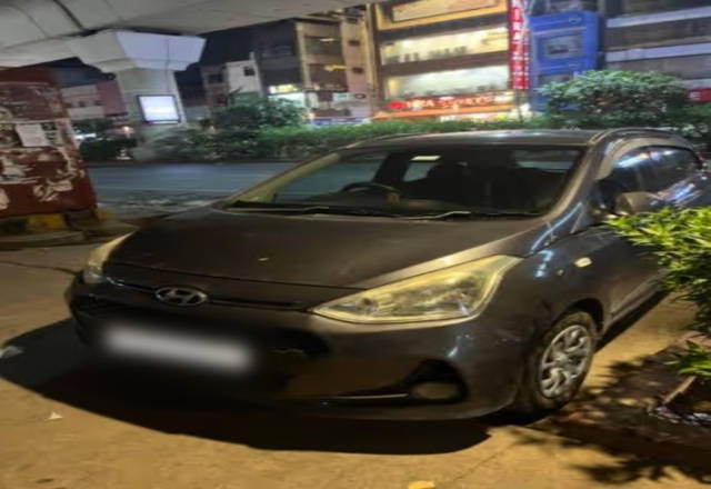 https://images10.gaadi.com/usedcar_image/4576599/original/3111f3ec-ca11-4a73-b27f-709ba5003420.?imwidth=6400