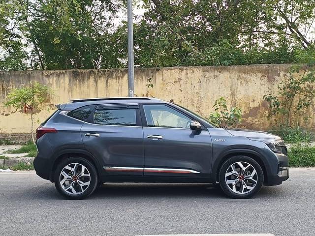 https://images10.gaadi.com/usedcar_image/4576600/original/processed_69aae5dbfd74361a7d0bdfece5f9304a.jpg?imwidth=6401