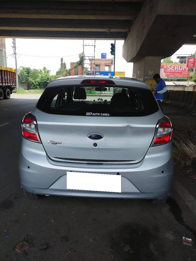 https://images10.gaadi.com/usedcar_image/4576653/original/processed_5e7516a4-4563-41cf-8258-59c4e29e23c1.jpg?imwidth=6400