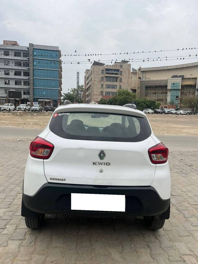 https://images10.gaadi.com/usedcar_image/4576669/original/processed_a1a2774484f92eda548db34ee494ef4c.jpg?imwidth=6401