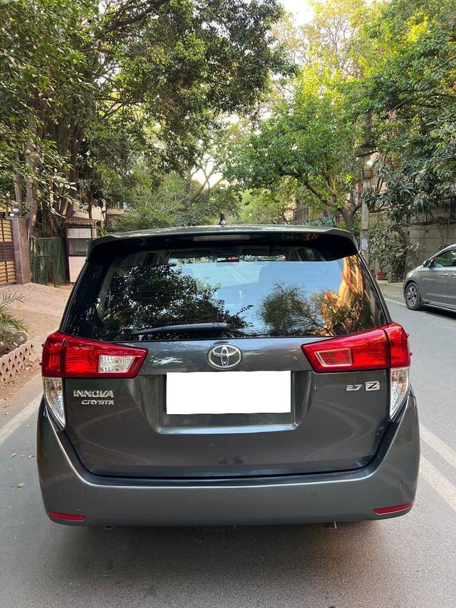 https://images10.gaadi.com/usedcar_image/4576676/original/processed_0da3392093d75c2bd96879a3558f851a.jpg?imwidth=6401