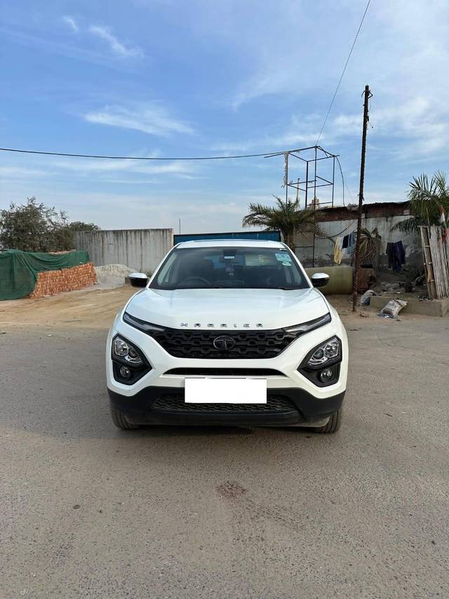 https://images10.gaadi.com/usedcar_image/4576677/original/processed_d92bcf53-70d7-4d5b-8f47-5820e31ab4ec.jpg?imwidth=6401