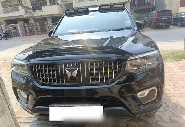 https://images10.gaadi.com/usedcar_image/4576699/original/5968584c-b603-4ce9-badd-b2393cd8f664.?imwidth=6400