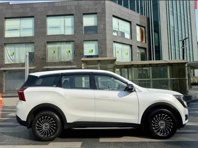 https://images10.gaadi.com/usedcar_image/4576707/original/processed_5800755cd0fd9f2724f819d14e166e05.jpg?imwidth=6401