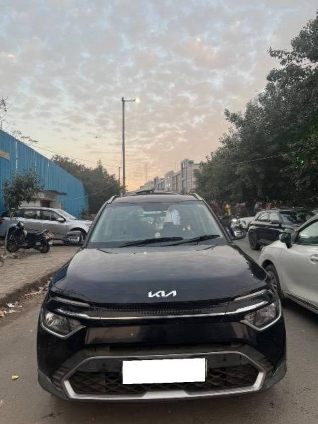 https://images10.gaadi.com/usedcar_image/4576712/original/processed_c9ebd8a2-dfd9-43a9-a0e7-8f7e90bd390d.jpeg?imwidth=6402
