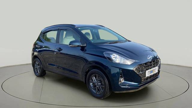 https://images10.gaadi.com/usedcar_image/4576715/original/afcec083ce0d1018f7ed1074b3d68f2d.jpg?imwidth=6400