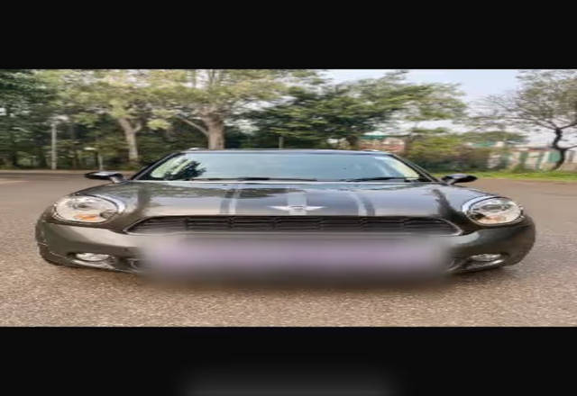 https://images10.gaadi.com/usedcar_image/4576725/original/76713f8c-8f54-4f5d-bc3c-73e94699c8d0.?imwidth=6400