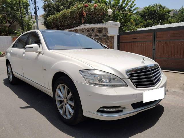 https://images10.gaadi.com/usedcar_image/4576734/original/processed_4279e318cb2ba4555e5ce726de10dbcb.jpg?imwidth=6400
