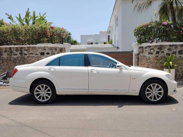 https://images10.gaadi.com/usedcar_image/4576734/original/processed_aabbcc685336de3656dcad5504e05c0b.jpg?imwidth=6401