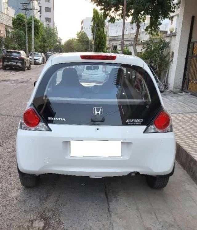 https://images10.gaadi.com/usedcar_image/4576736/original/processed_b13e9afb-77c3-4f9c-8720-5c915c90f1f6.jpg?imwidth=6400