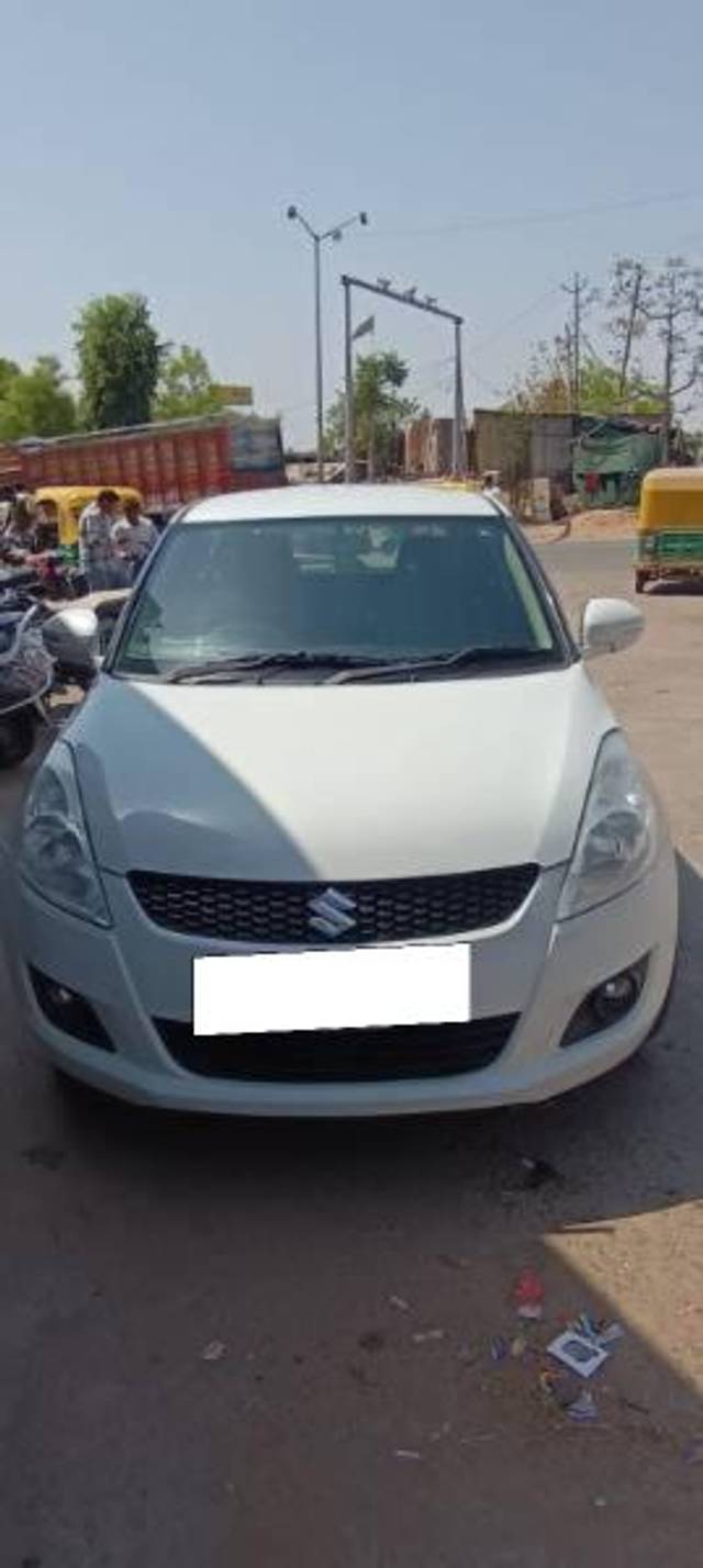 https://images10.gaadi.com/usedcar_image/4576743/original/processed_da88e1f7-7591-47ae-9af6-503d63378d6a.jpg?imwidth=6402