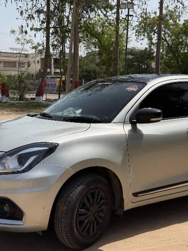 https://images10.gaadi.com/usedcar_image/4576749/original/processed_eba39ba5-bcf4-4dc9-86b3-003b3ee3c408.jpeg?imwidth=6400