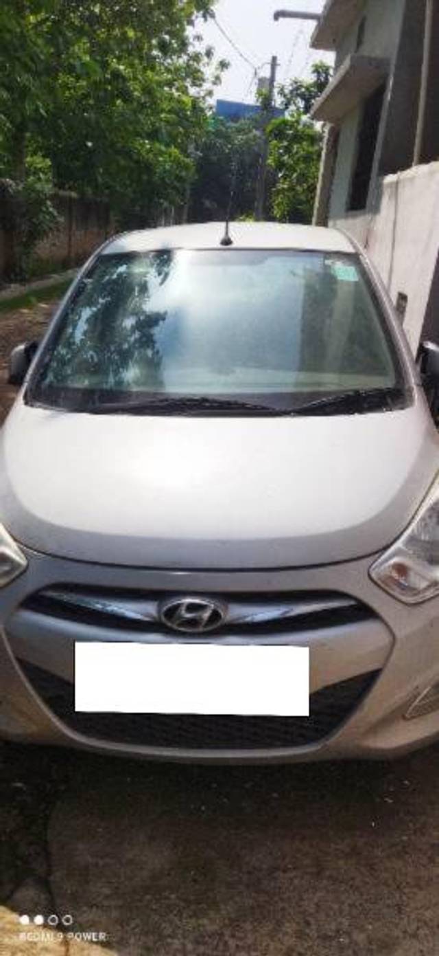 https://images10.gaadi.com/usedcar_image/4576769/original/processed_9b93dc29-994a-4280-bafd-b895736c9aea.jpg?imwidth=6400
