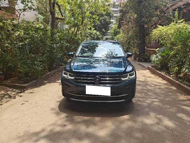 https://images10.gaadi.com/usedcar_image/4576778/original/processed_eef59fcd-c763-4104-8981-74cd5847412e.jpg?imwidth=6402