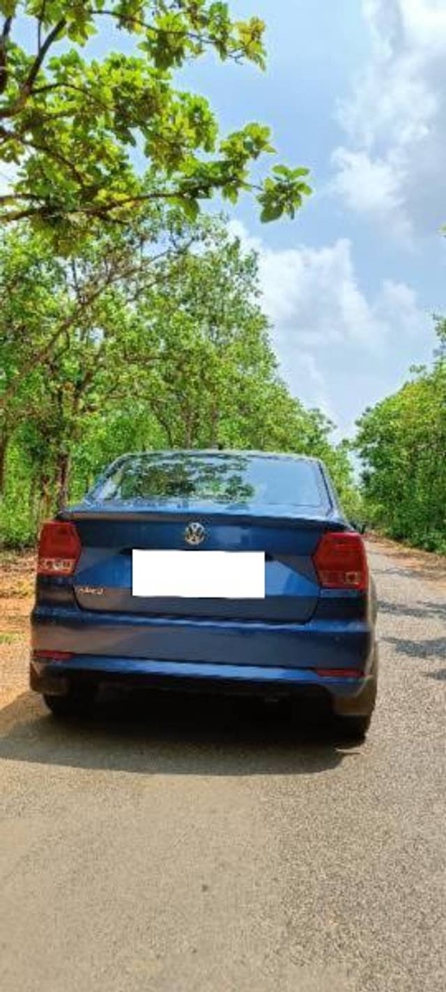 https://images10.gaadi.com/usedcar_image/4576791/original/processed_10078c54-a1bb-43b6-b574-9f8c48bf8395.jpg?imwidth=6401
