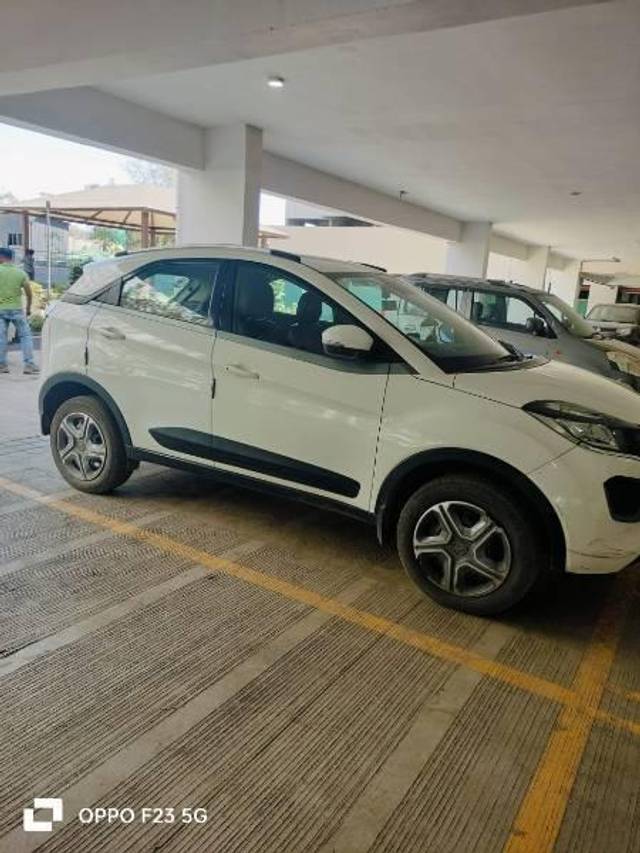 https://images10.gaadi.com/usedcar_image/4576806/original/processed_f9520198-fa49-43cd-ad7d-7ff4ed3325fb.jpg?imwidth=6400