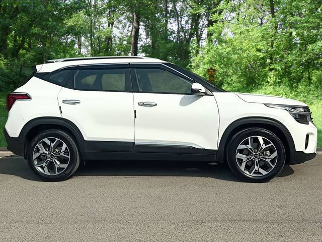 https://images10.gaadi.com/usedcar_image/4576833/original/adf16ba3073788c8cb7d0babd82c4c3d.jpg?imwidth=6401