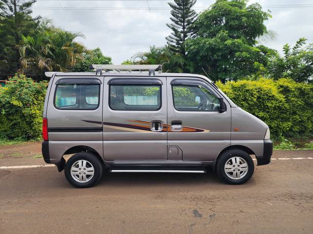 https://images10.gaadi.com/usedcar_image/4576846/original/6ef0092d2820363b7a037bbe1f72b848.jpg?imwidth=6401