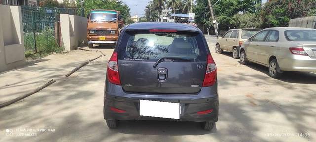 https://images10.gaadi.com/usedcar_image/4576857/original/processed_cad18eb43ca58325f73d7344a73797e7.jpg?imwidth=6402