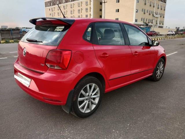 https://images10.gaadi.com/usedcar_image/4576873/original/processed_dff97818544ee17cb49bf534e91aa282.jpg?imwidth=6402