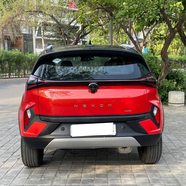 https://images10.gaadi.com/usedcar_image/4576881/original/processed_446228f9b2627e6d40318b8ae94ba84f.jpg?imwidth=6402