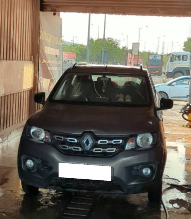 https://images10.gaadi.com/usedcar_image/4576935/original/processed_ce0aa99d-a168-42f3-a7fe-36d354eaa06c.png?imwidth=6402