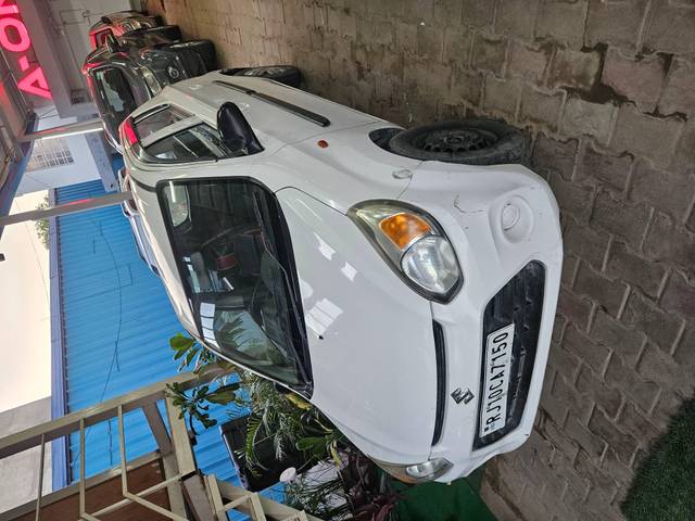 https://images10.gaadi.com/usedcar_image/4576949/original/processed_4c31167f32b1498ff07303c0cfe2fa65.jpg?imwidth=6402