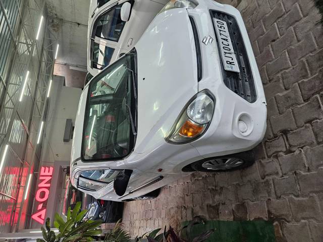 https://images10.gaadi.com/usedcar_image/4576949/original/processed_c1c4976110e5059ae8595140d67e841b.jpg?imwidth=6401