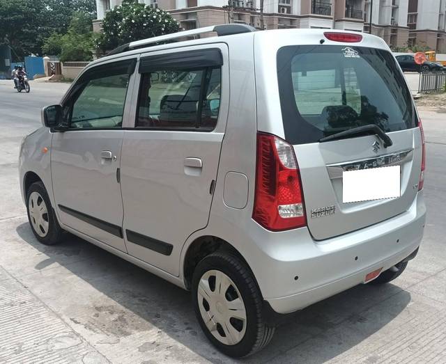 https://images10.gaadi.com/usedcar_image/4576967/original/processed_704c4247-9934-42b1-ac18-0758d3b253d2.jpg?imwidth=6402