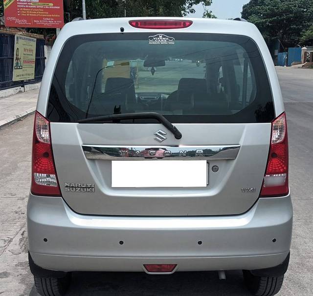https://images10.gaadi.com/usedcar_image/4576967/original/processed_db51984d-c299-4a0b-a236-3a5670c115cb.jpg?imwidth=6401