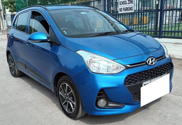 https://images10.gaadi.com/usedcar_image/4576970/original/processed_ca08164a-fbc9-4b42-9496-745902edc74a.jpg?imwidth=6400