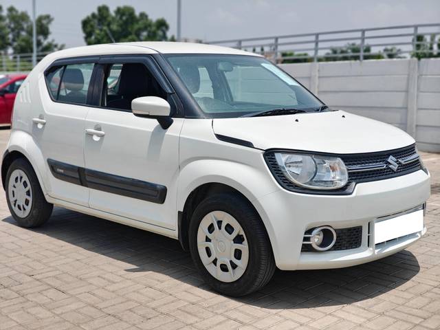 https://images10.gaadi.com/usedcar_image/4576971/original/processed_4c68c7f684514304f46449ff0e213f97.jpg?imwidth=6400